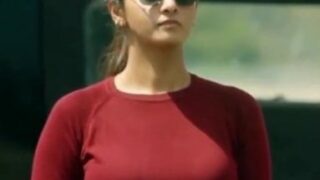 Priya Bhavani Shankar tight blouse hot bra insde clip